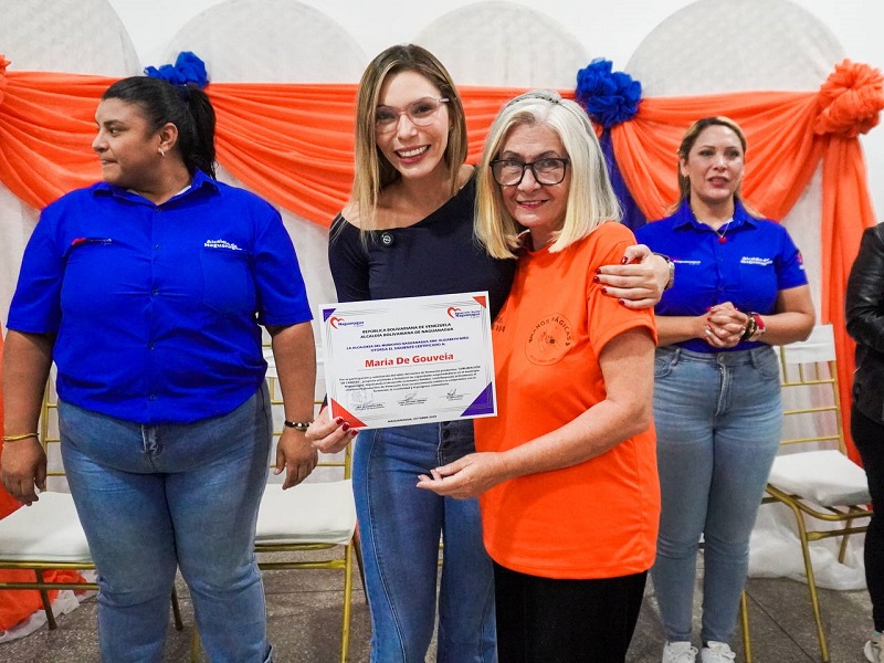 Alcaldesa Elizabeth Niño emprendedores