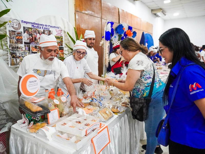 Alcaldesa Elizabeth Niño emprendedores