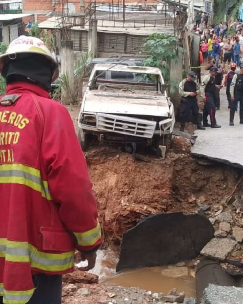 rotura tubo matriz El Hatillo