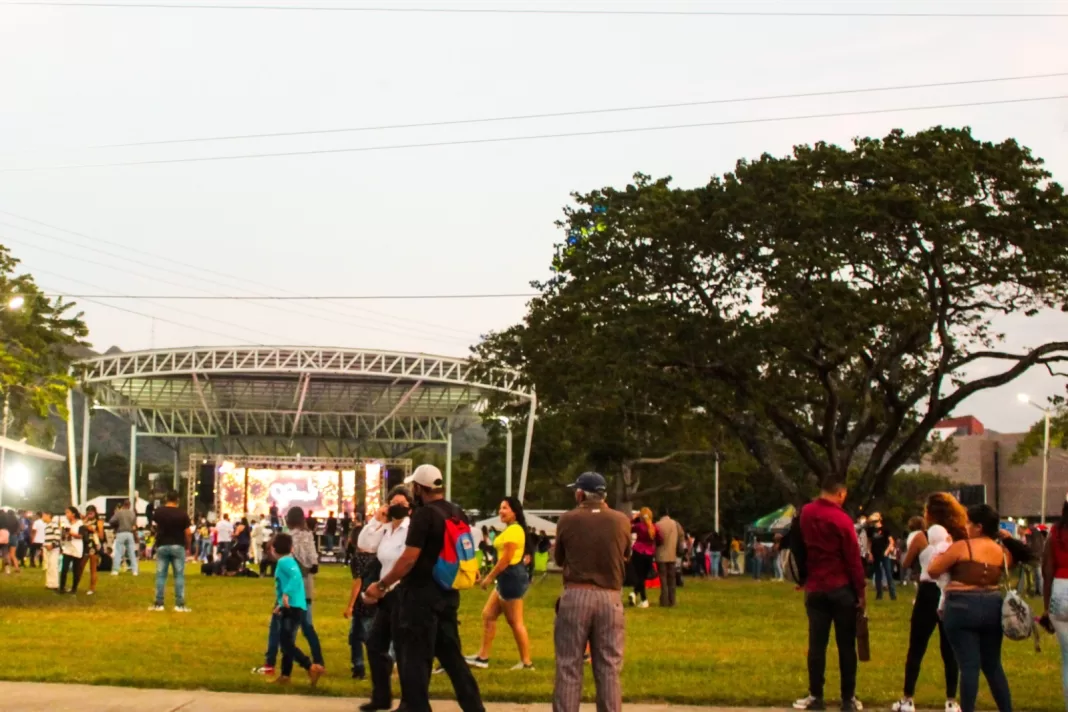 Parque la Zona de naguanagua Artistas feria virgen de Begoña 2023
