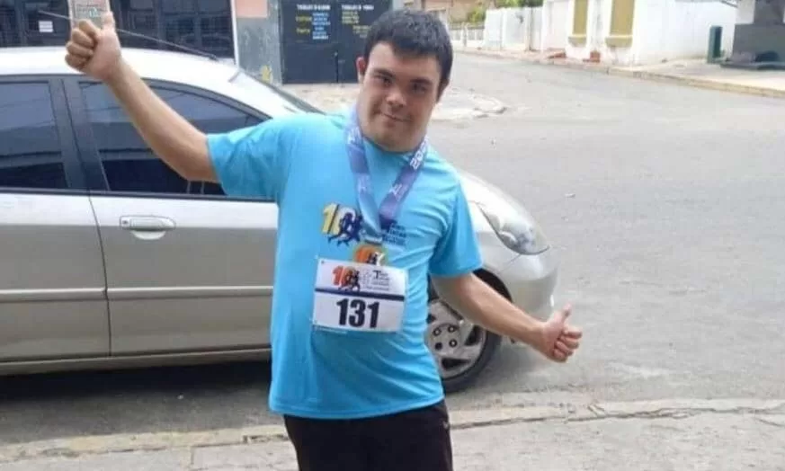 Atleta con condición especial murió arrollado