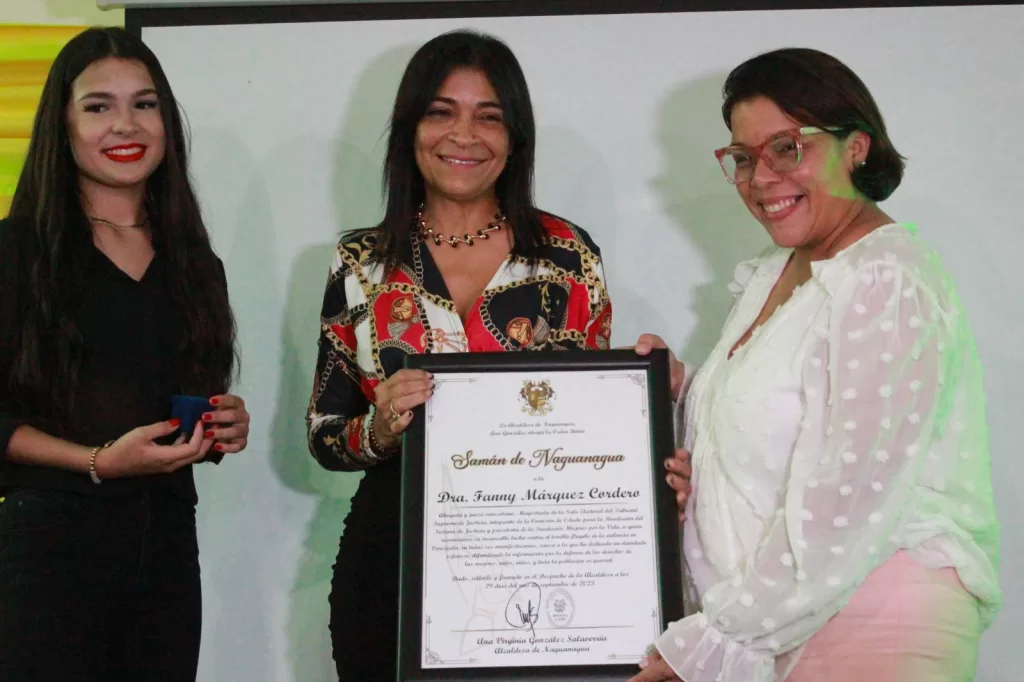 orden botón samán de naguanagua