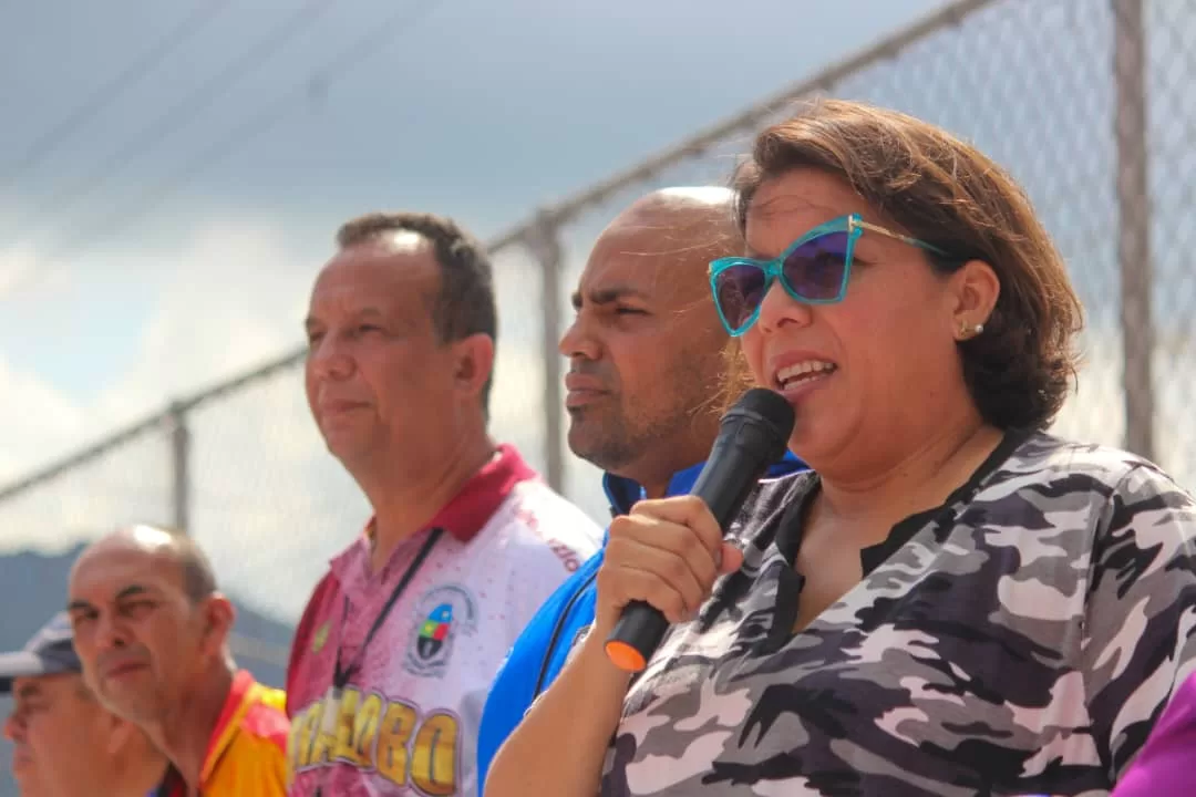 alcaldesa Ana González