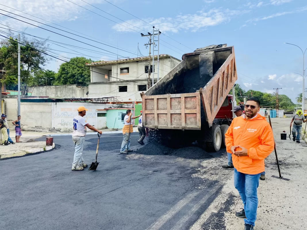 juan jose mora asfalto avenida Falcón del municipio Juan José Mora