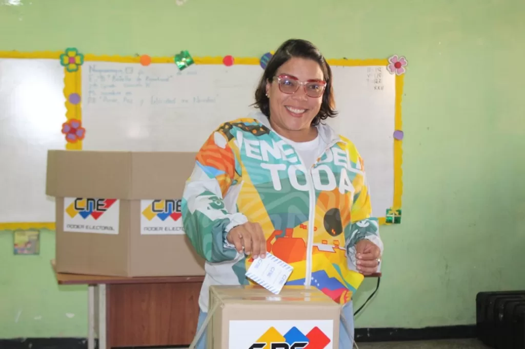 Gobernador Lacava alcaldes Esequibo 