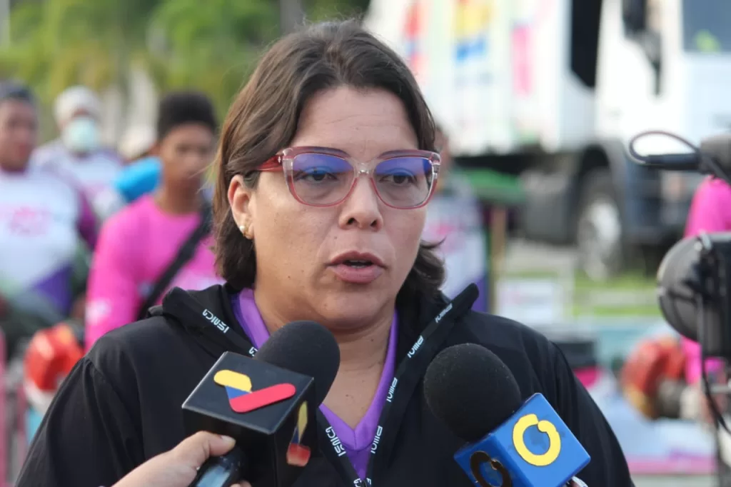 Alcaldesa Ana González 