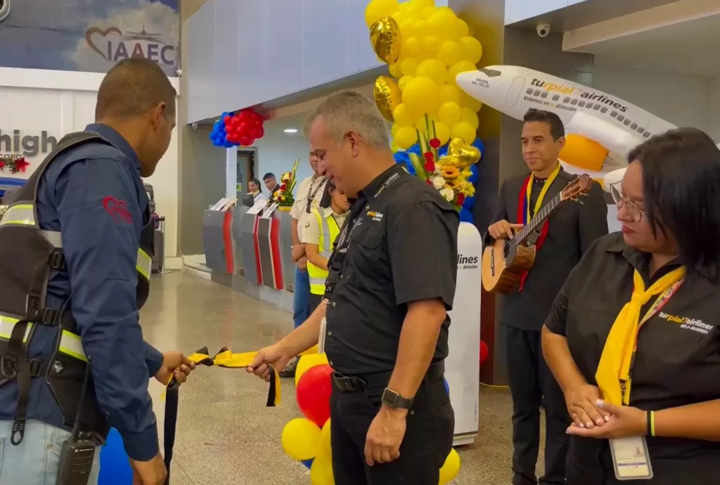 Inauguración ruta Valencia Bogotá