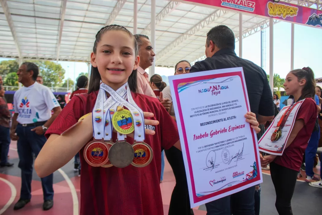 isabella espinoza- gimnasia artistica Atletas naguanagüenses recibieron reconocimientos