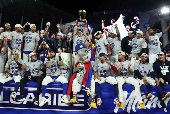 Tiburones de la Guaira Venezuela campeones de la serie del Caribe 2024
