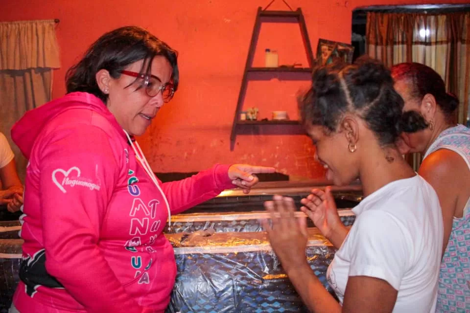 Alcaldesa Ana González entregó ayudas técnicas 