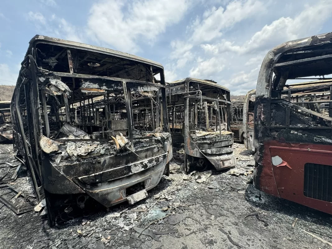 transaragua parque automotor incendio Incendio TransAragua autobuses