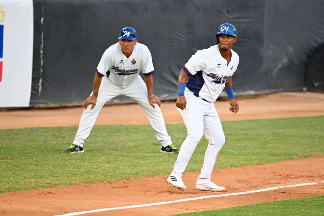 Marineros cayó en extra inning