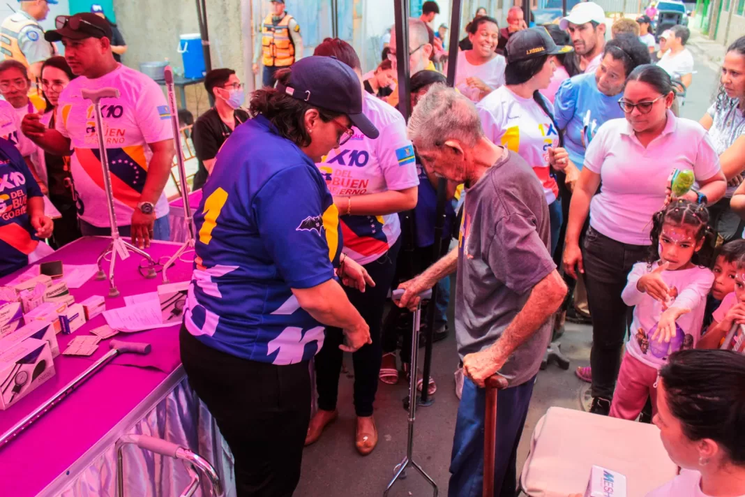 Jornada de atención especial del 1x10 del Buen Gobierno en Barrio La Luz recibió a más de 1500 personas (8) Jornada de atención del 1x10 del Buen Gobierno barrio la luz naguanagua