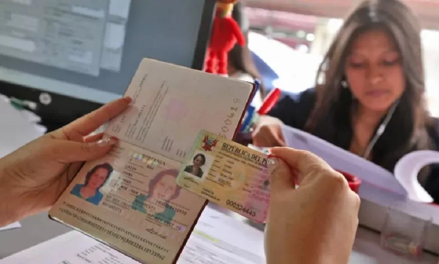 Venezolanos pasaporte Perú
