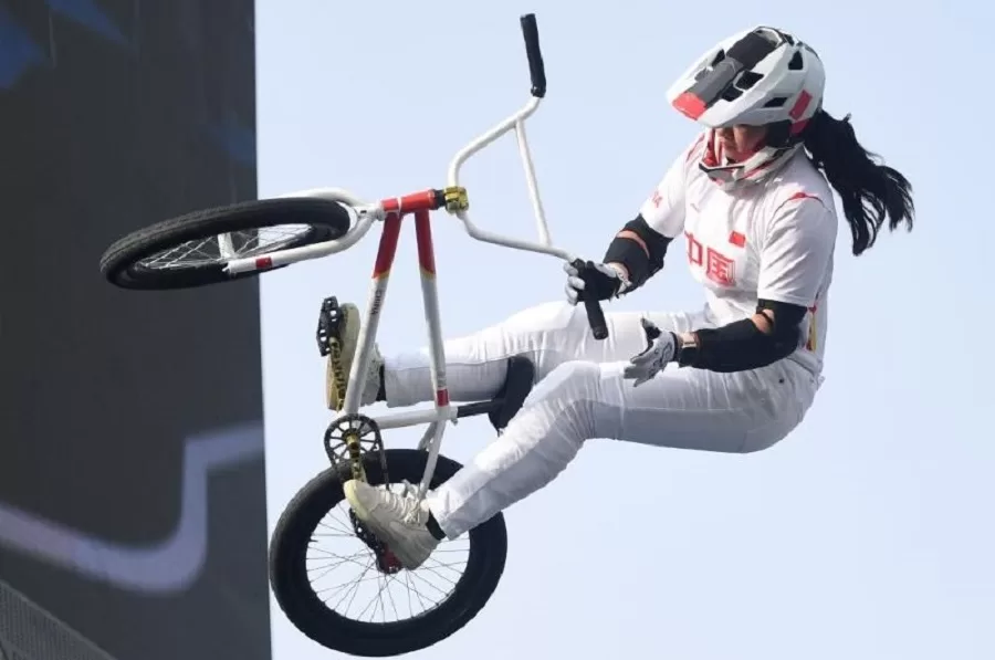 Yawen Deng BMX Freestyle