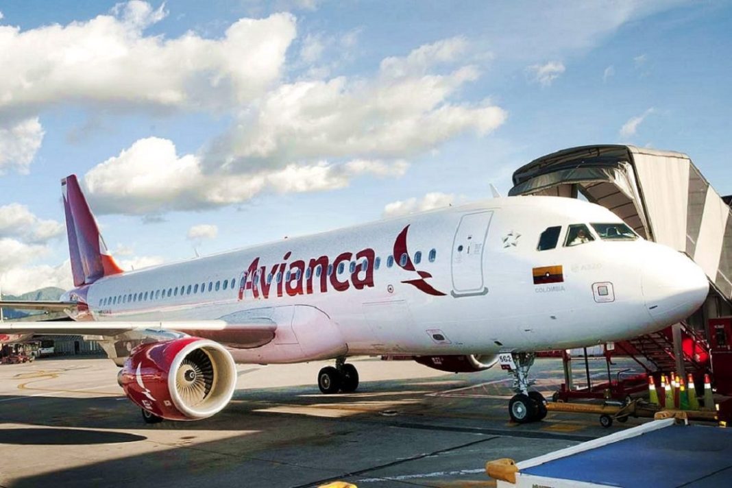 Avianca suspende vuelos