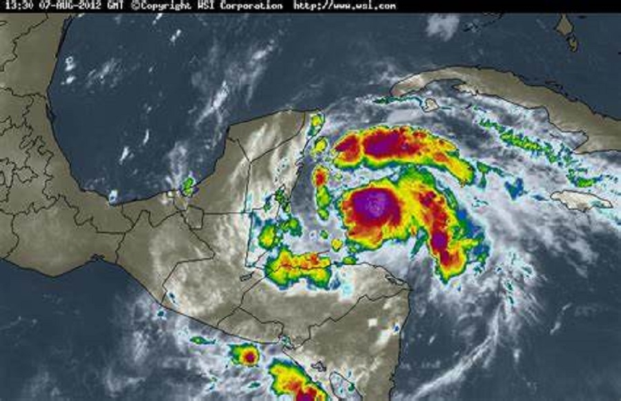 huracán Ernesto