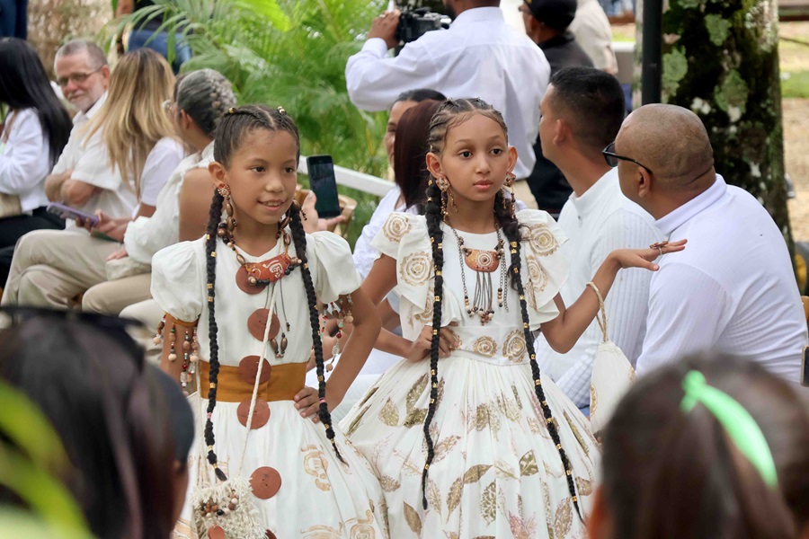 Revista Carabobo Está de Moda
