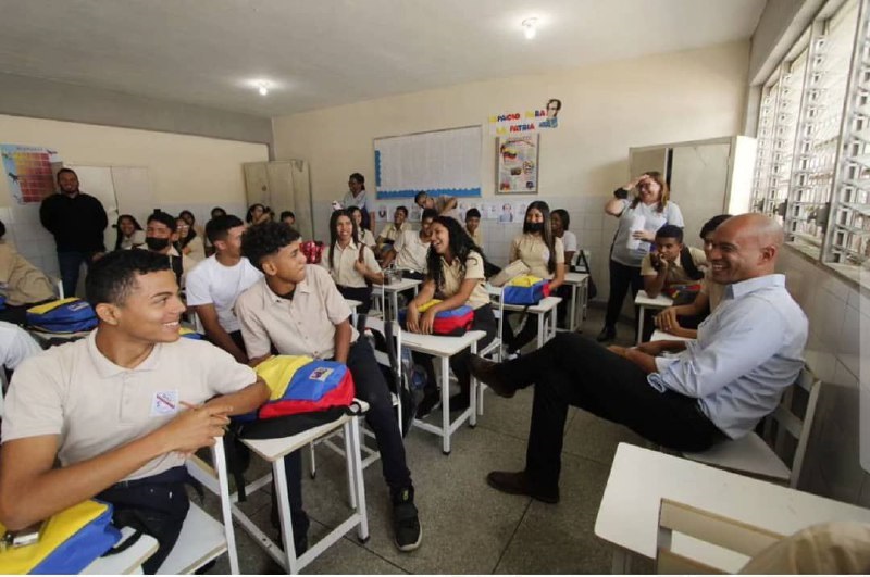 clases diversificados hector rodriguez año escolar 2024-2025