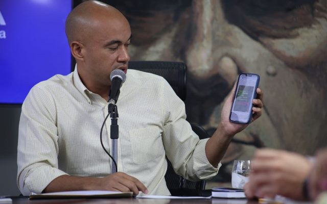 Uso excesivo de celulares hector rodriguez