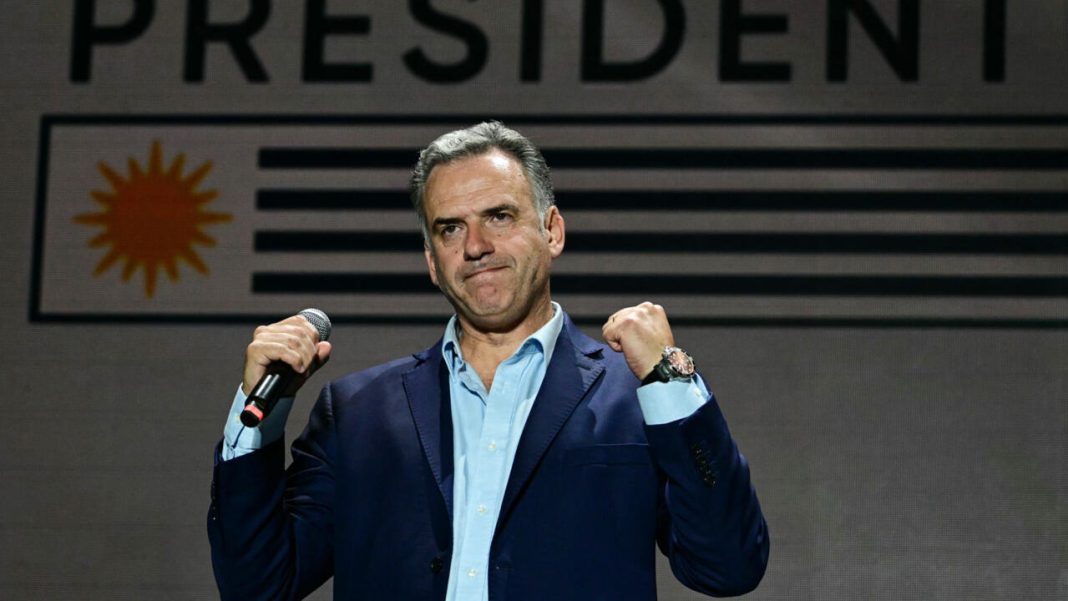 Yamandú Orsi nuevo presidente electo de Uruguay