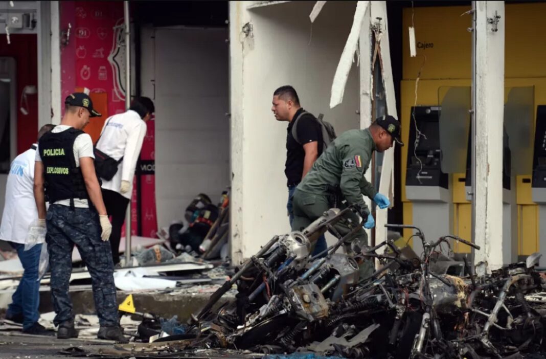 explosión motocicleta Colombia