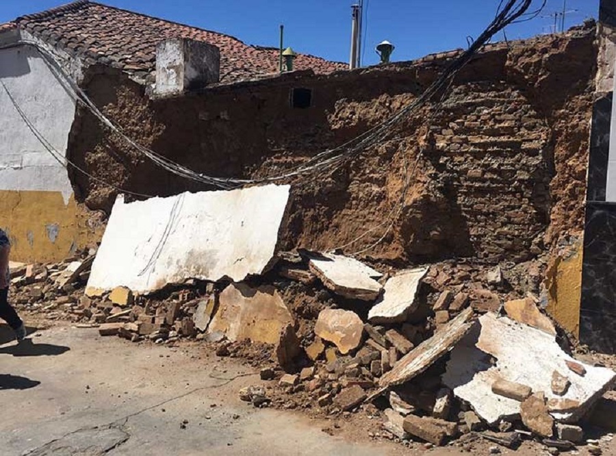 Niño pared
