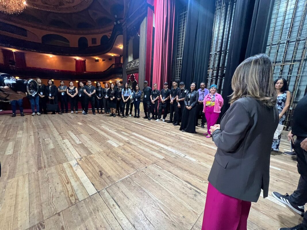 teatro municipal castillo Dina Castillo Teatro Municipal Valencia