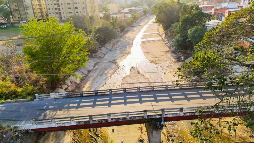 saneamiento de ríos y canales en Naguanagua