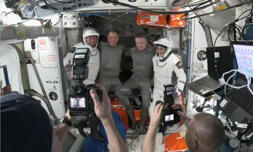 Tierra astronautas NASA
