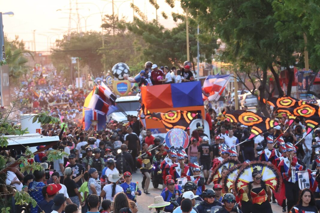 desfile carnaval sequiscentenario Carabobo Carnaval