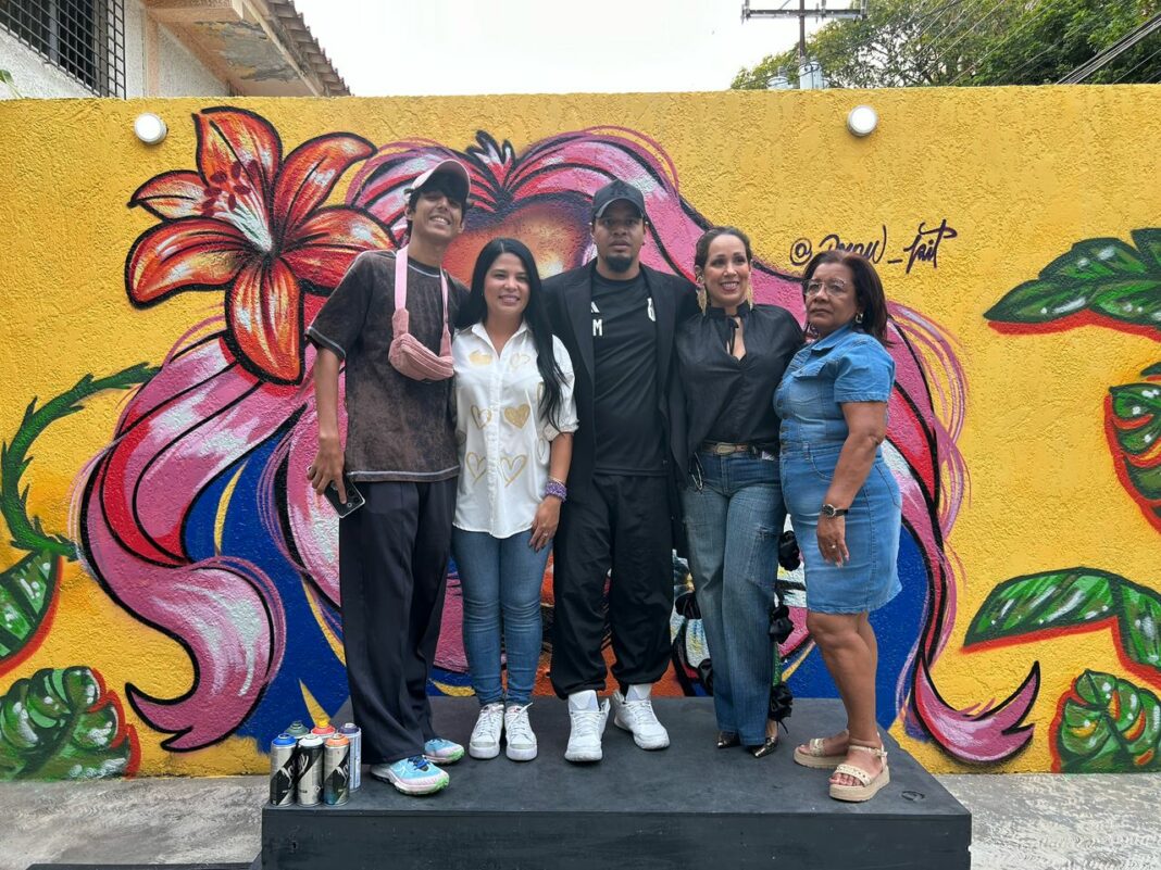 Quinta Nice mural