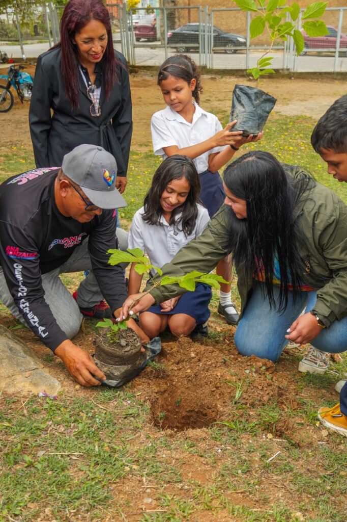 Naguanagua Día Internacional Tierra