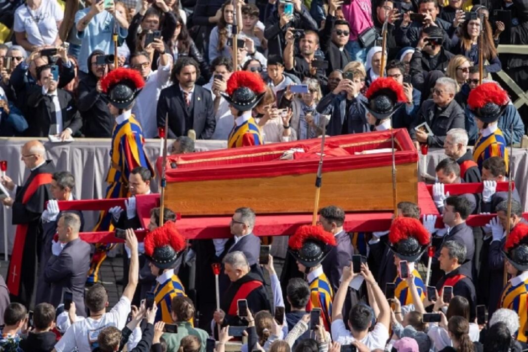ataúd papa Francisco
