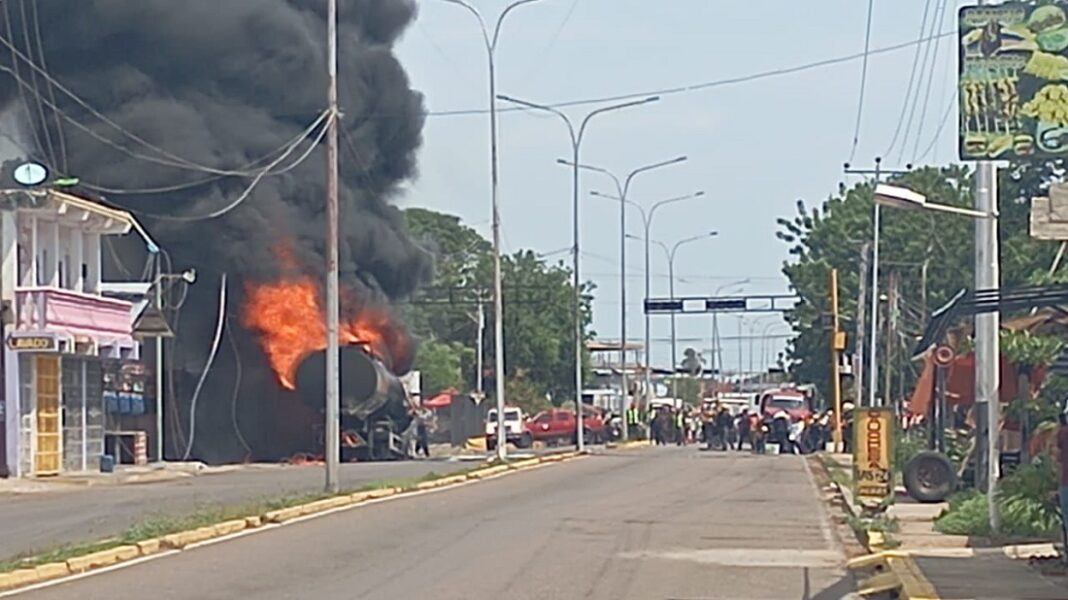 gandola incendio cisterna combustible Camaguan