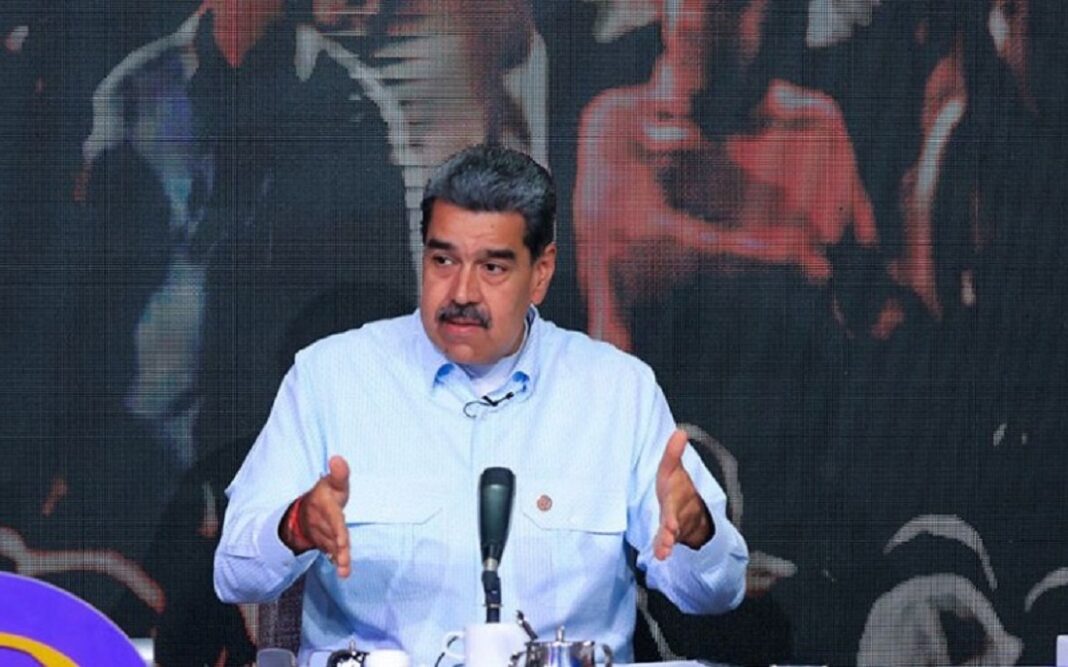 Maduro salario mínimo