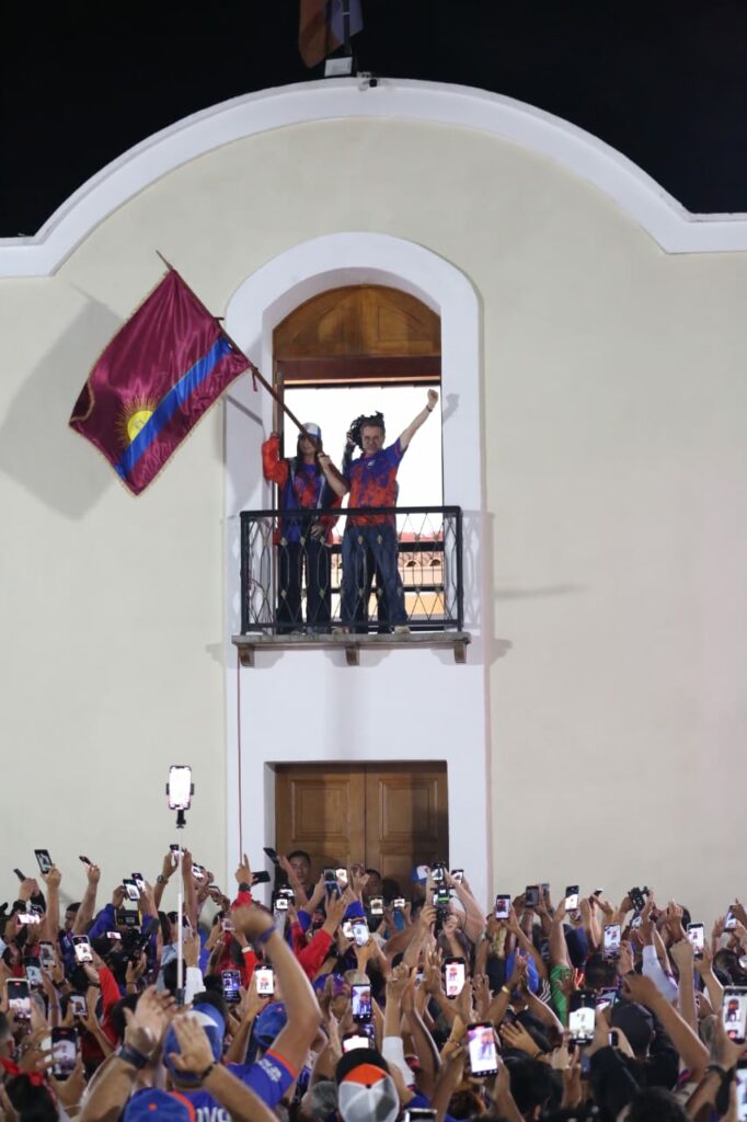 Lacava reelecto gobernador