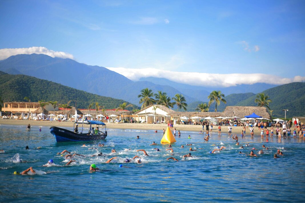 Campeonato Regional de Aguas Abiertas en Puerto Cabello