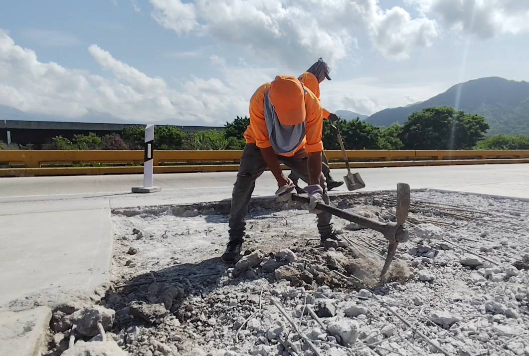 reparación en el viaducto La Cabrera