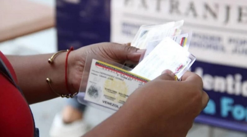 jornada verificación de datos y renovación de identificación