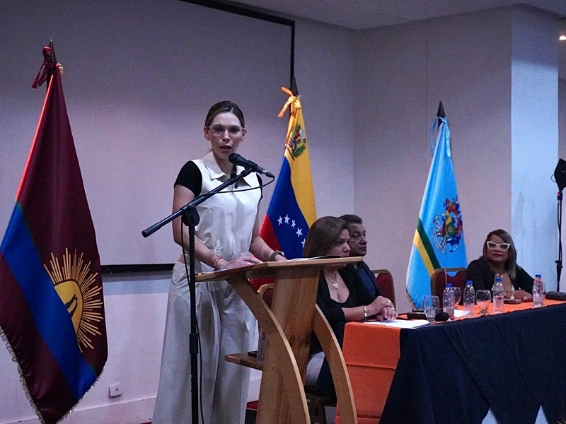 Alcaldesa Elizabeth Niño ingenieros