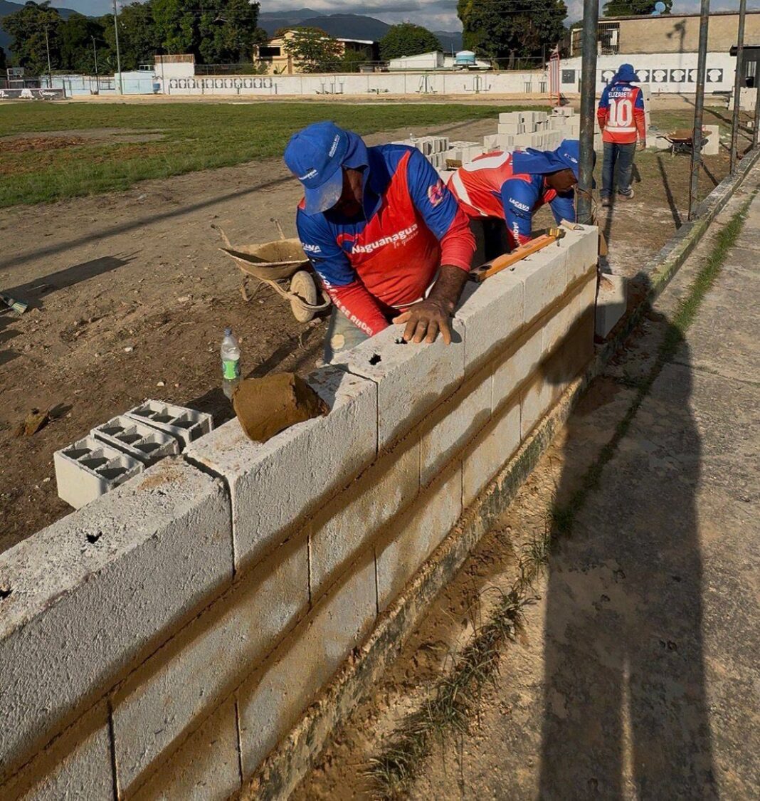 Alcaldesa Elizabeth Niño da inicio a labores de rehabilitación integral del Campo Valle Verde (4) rehabilitación Campo Valle Verde