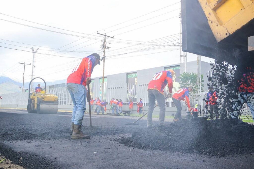 asfaltado El Manantial