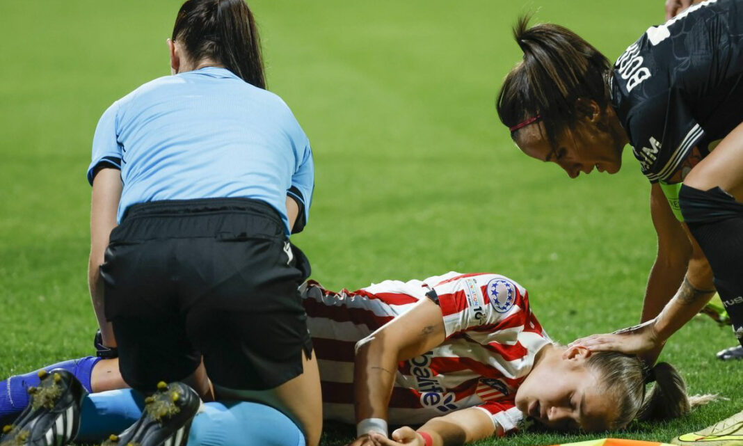 Andrea Medina cabeza Juventus