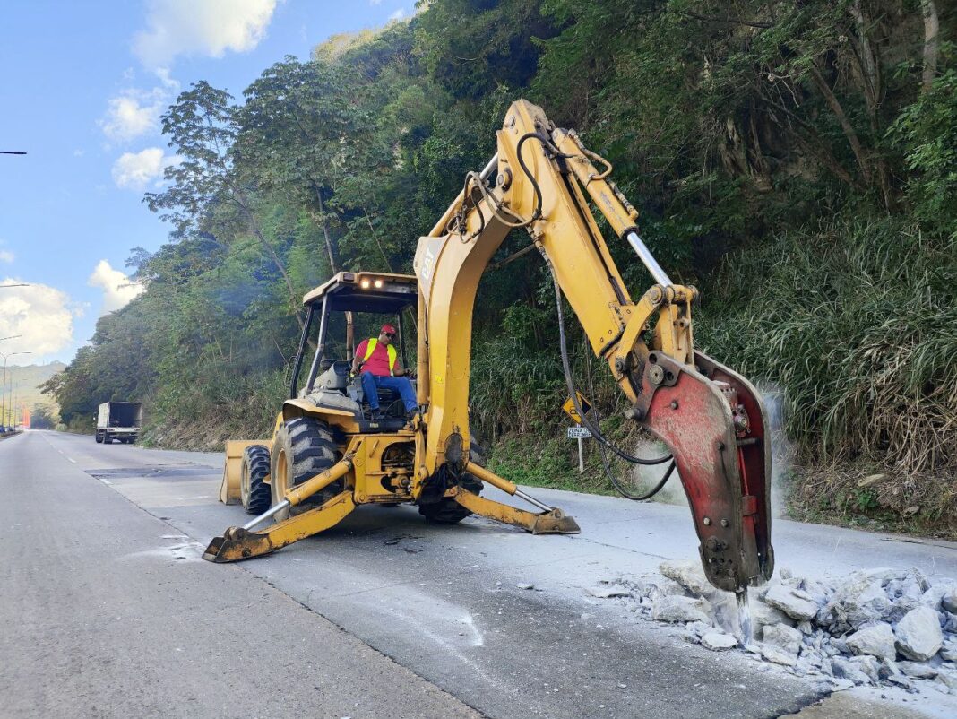 trabajos Autopista Valencia-Puerto Cabello