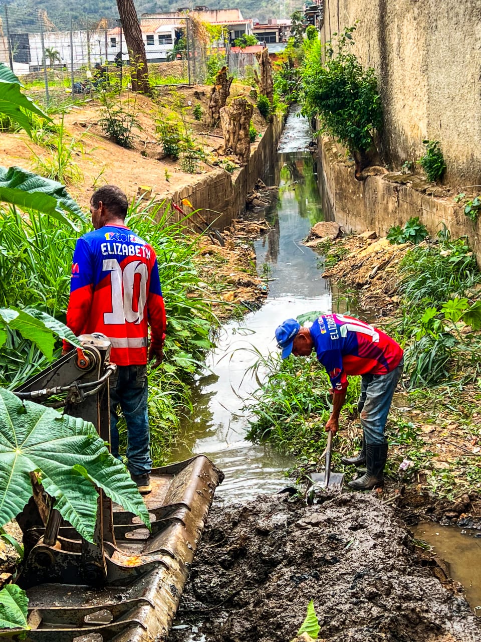 saneamiento de canales de Naguanagua