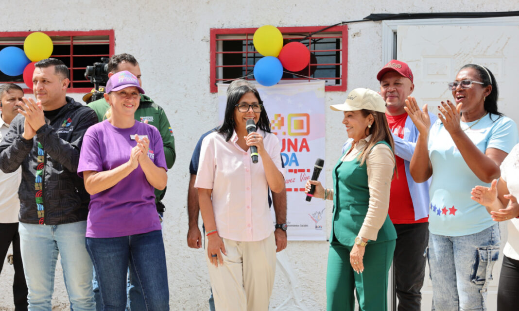 Presidenta (E) decreta asueto