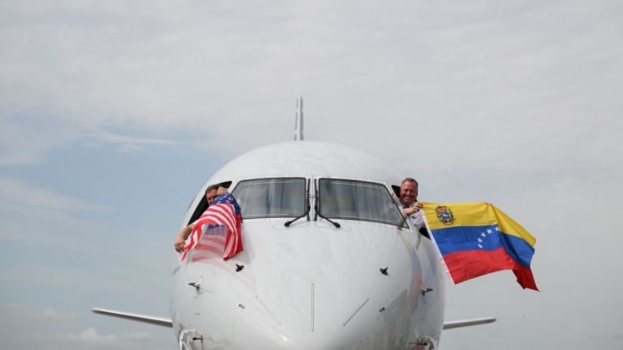 primer vuelo comercial entre EE.UU. y Venezuela