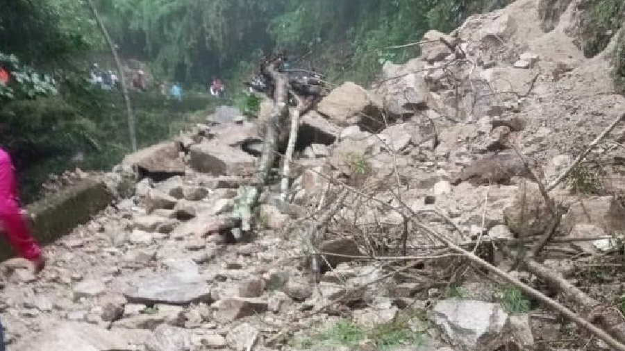 Cierran la carretera Maracay-Choroní