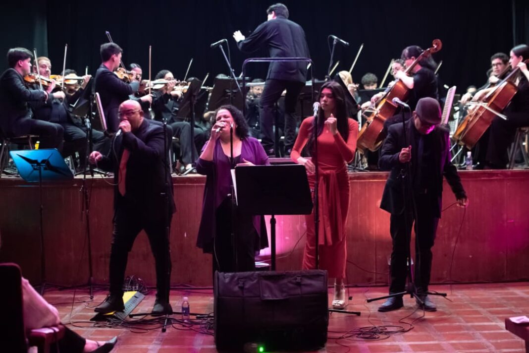 Orquesta Sinfónica de Carabobo tributo Juan Luis Guerra